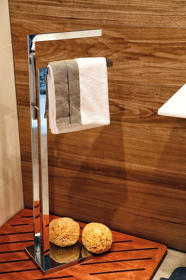 σταντ μπάνιου για τη πετσέτα σε χρώμιο