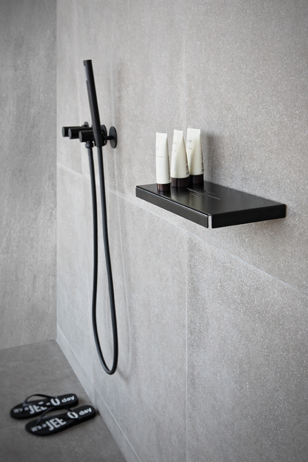 minmal shelf for bathroom in black mat finish