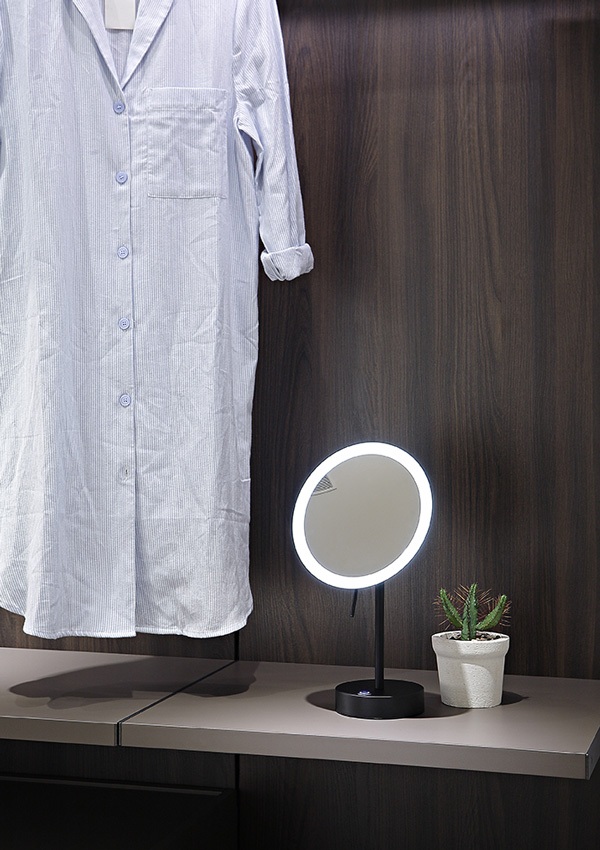 led cosmetic mirrors(battery operated)