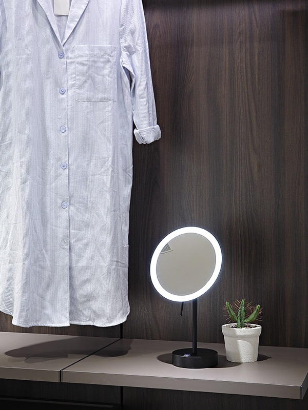 led cosmetic mirrors(battery operated)